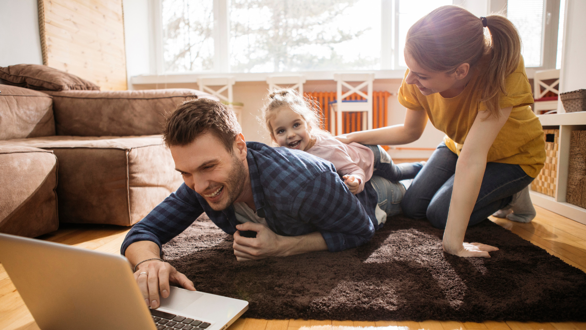 本業と両立させるコツ！時間の使い方と効率化