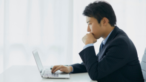 最終面接での逆質問のコツと準備のしかた